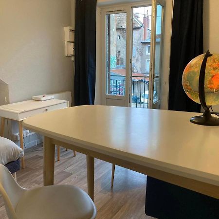 Le Voyageur Apartment เบอซองซง ภายนอก รูปภาพ