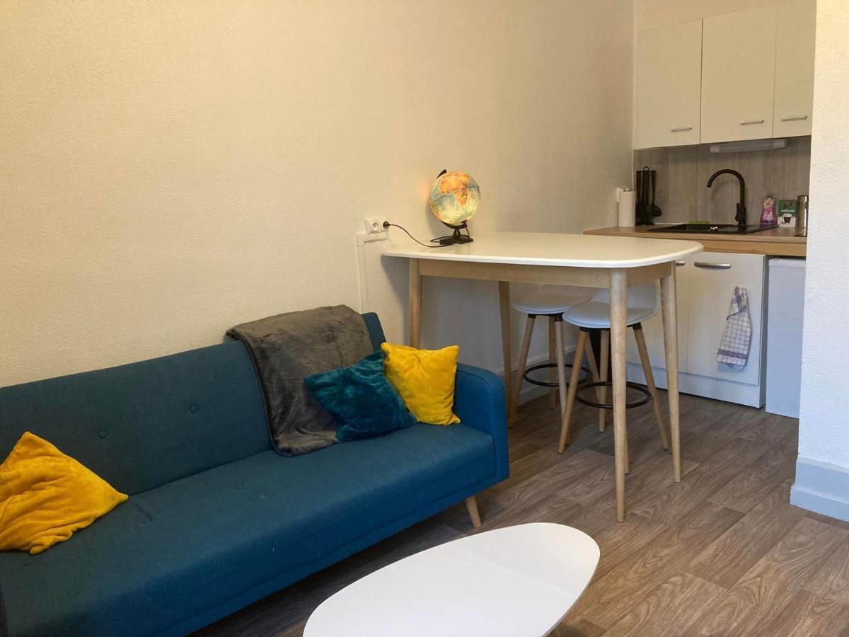 Le Voyageur Apartment เบอซองซง ภายนอก รูปภาพ