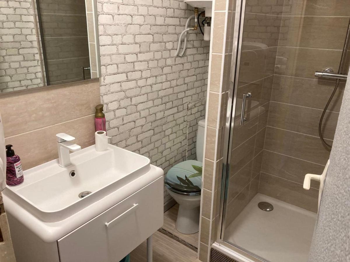 Le Voyageur Apartment เบอซองซง ภายนอก รูปภาพ