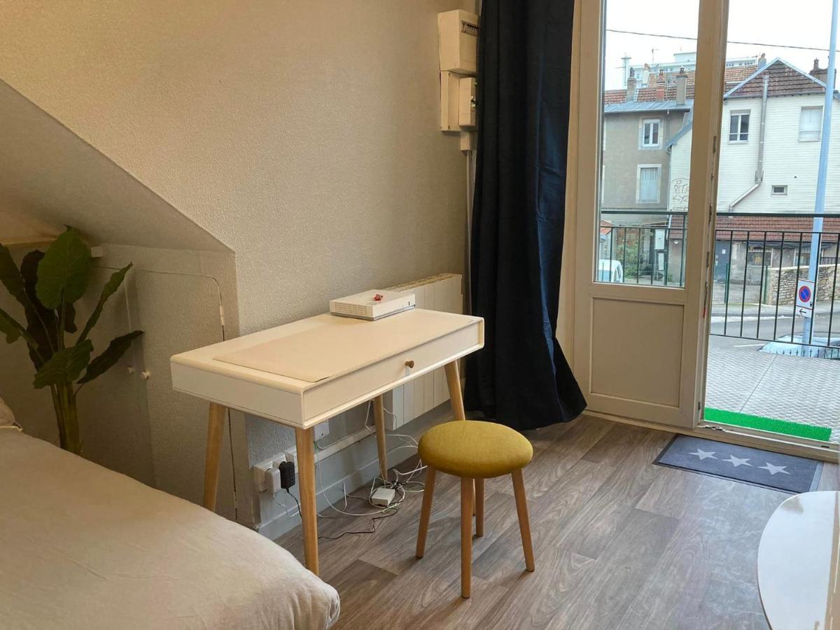 Le Voyageur Apartment เบอซองซง ภายนอก รูปภาพ